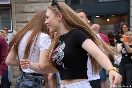 Po dveh letih Kamnik danes v znamenju maturantske četvorke (35)